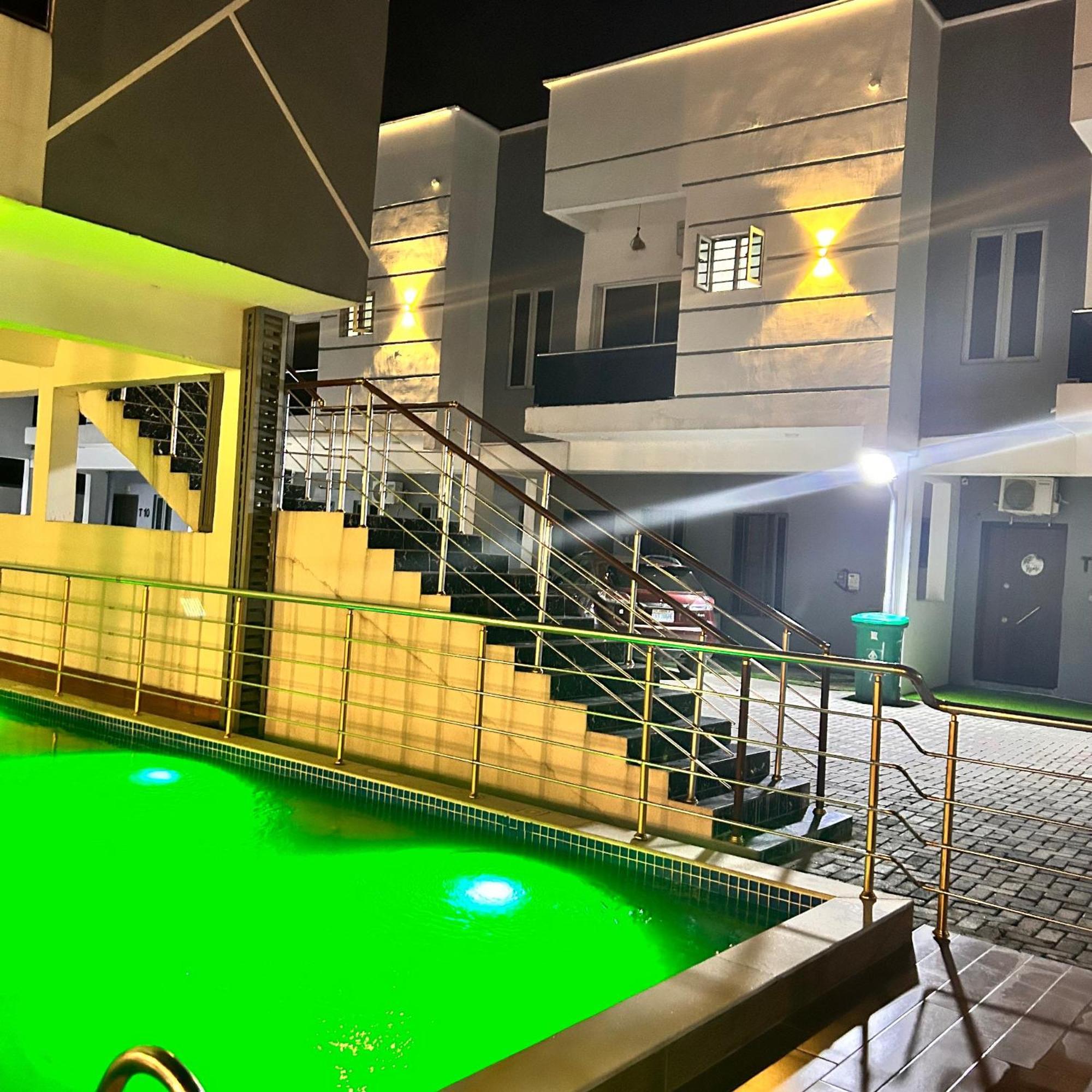 Luxury Shortlet Apartment Lbs, Ajah Lagos Buitenkant foto